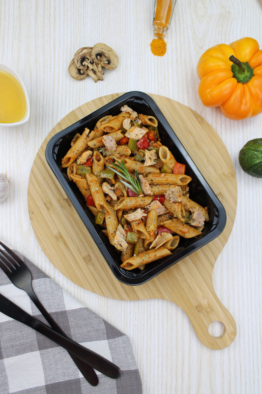 PÂTES COMPLÈTES AU THON À LA SAUCE TOMATE ET THYM