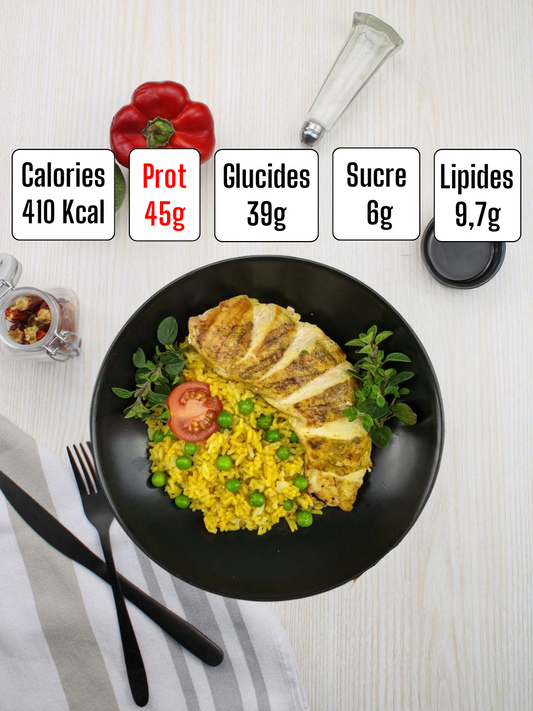 POULET GRILLÉ AU CURRY AVEC RIZ JAUNE ET PETITS POIS (A)
