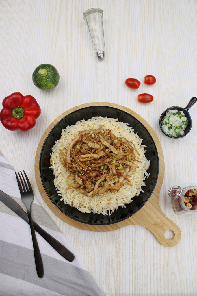 Riz basmati complet à l'effiloché de poulet, noix de cajou et